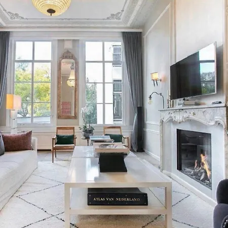 Lovely House In - Up To 10 Guests