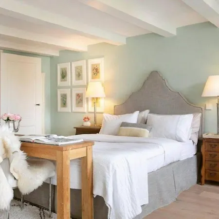 Lovely House In - Up To 10 Guests Appartement